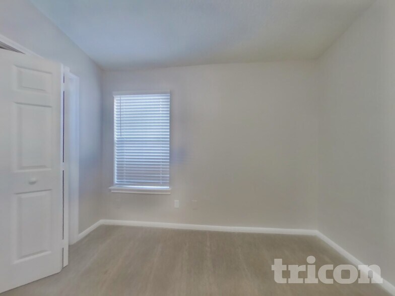 Building Photo - 3147 Boynton Dr