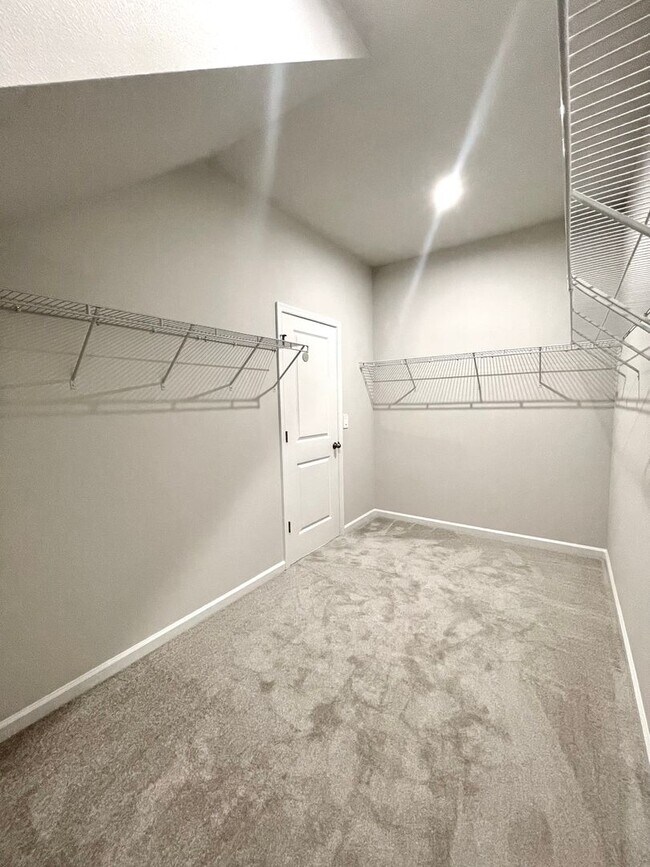 Building Photo - Move In June 16th! Brand New Construction ...