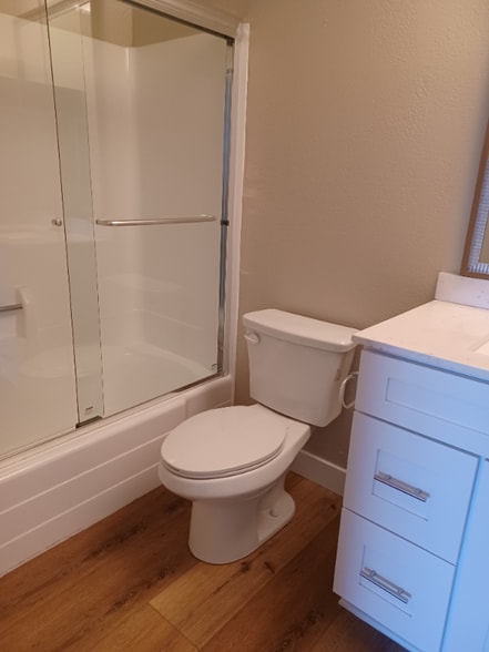 Building Photo - 20140 Roscoe Blvd