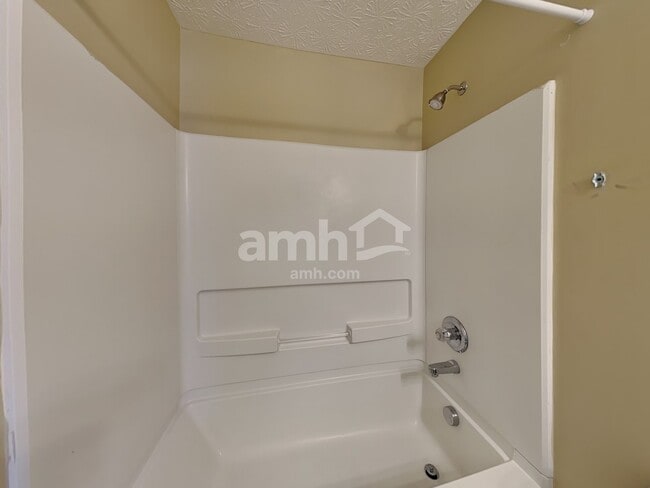 Building Photo - 227 Merriston Cir