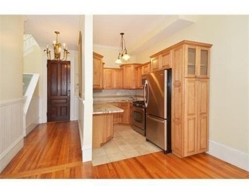 Building Photo - 181 Beacon St