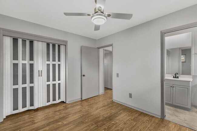 Building Photo - 4031 Gossett Dr