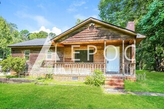 Building Photo - 822 Whitsett Ave