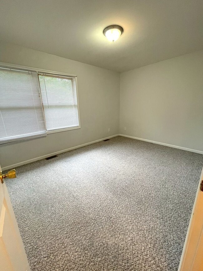 Building Photo - 230/232 Brookridge Rd.