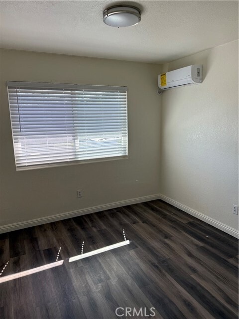 Building Photo - 2809 W Ramona Rd