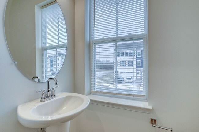 Building Photo - 345 Andrew Ct