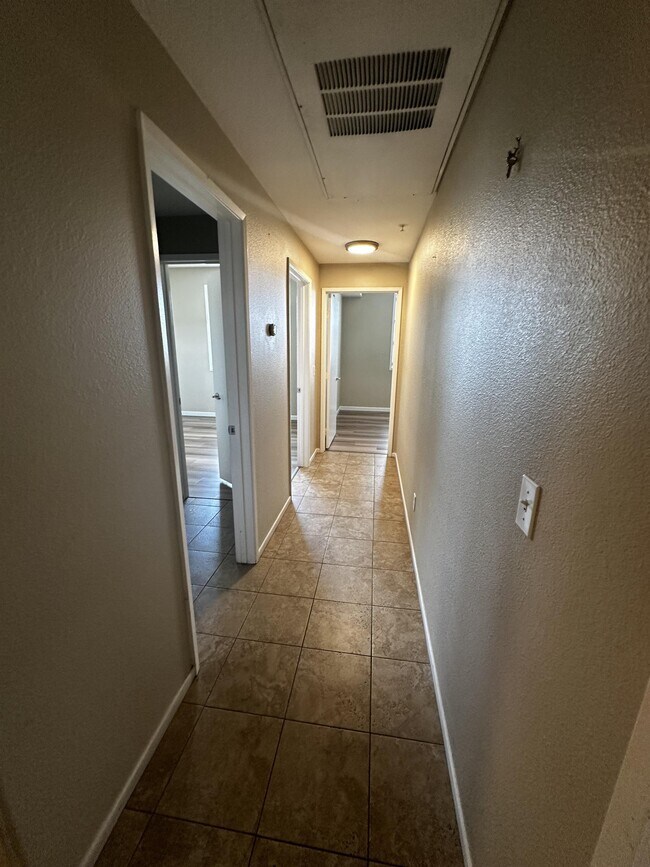 Building Photo - 1344 Paizay Pl