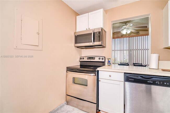 Building Photo - 200 177th Dr
