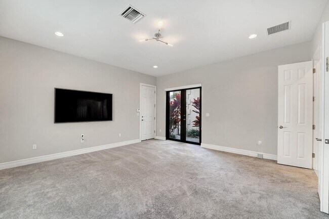 Building Photo - 16317 Cabernet Dr