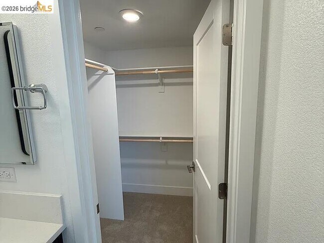 Building Photo - 451 Trellis Wy