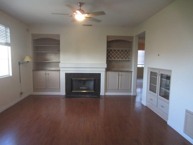 Building Photo - 3475 High Point Pl