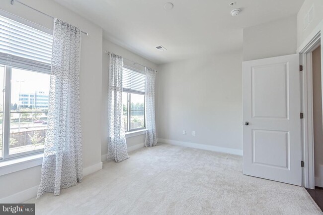 Building Photo - 4808 Garden View Ln