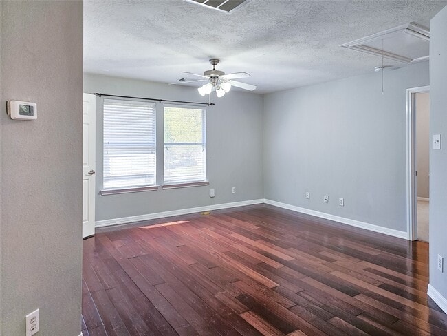 Building Photo - 18118 Yellowstone Trail