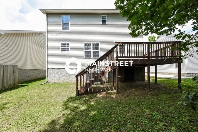Building Photo - 4 Bedroom Pet-Friendly Home in Hermitage, TN with Main Street Renewal