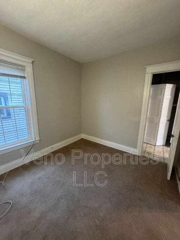 Building Photo - 61 South Main St