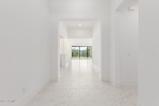 Building Photo - 12469 N 93rd Way