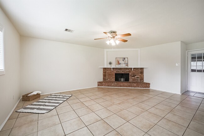 Building Photo - 16722 Moary Firth Dr