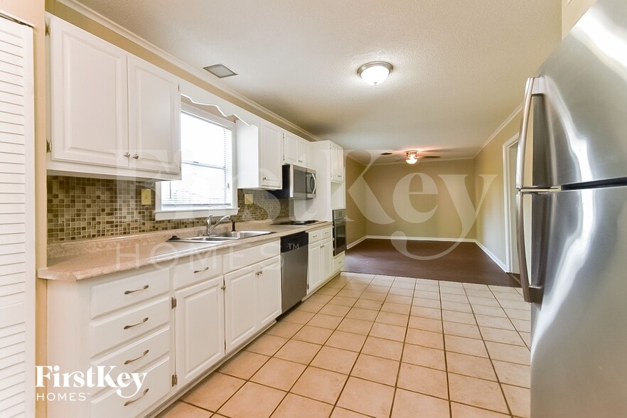 Building Photo - 416 Cardinal Dr