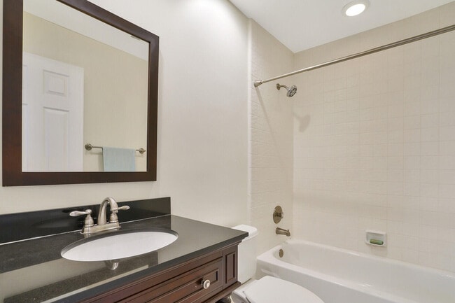 Building Photo - 5804 Fox Hollow Dr