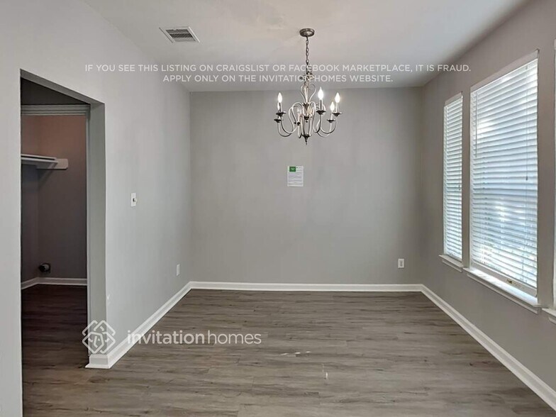 Building Photo - 4522 Lake Halbert Ln