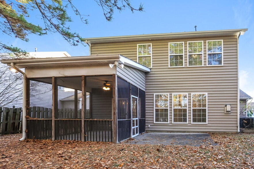 Building Photo - 650 Ashbrittle Dr