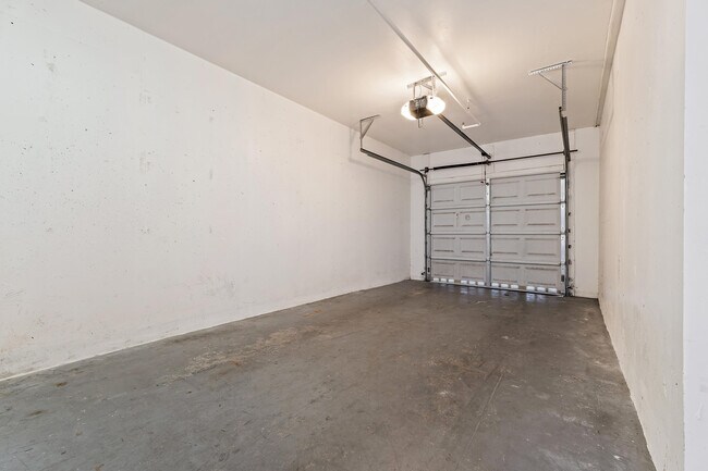 Building Photo - 2806 Veronia Dr