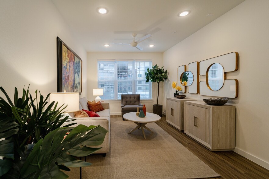 Warehouse District Apartments Interior - Warehouse District