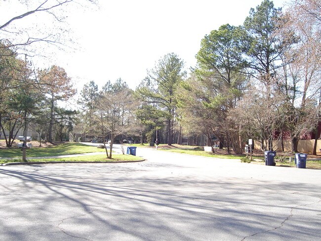 Lowe Lane Street View 2 - 1272-1278 Lowe Ln