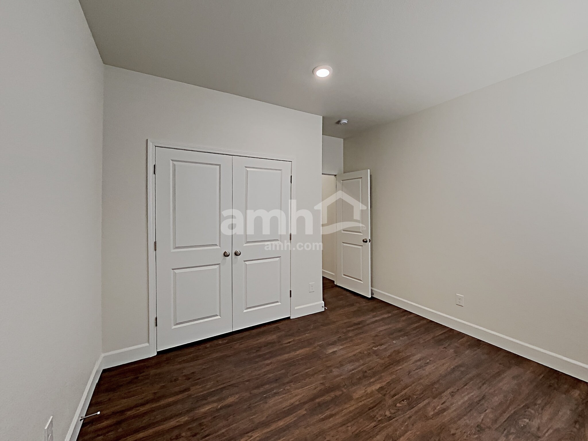 Building Photo - 9611 Harkes Dr