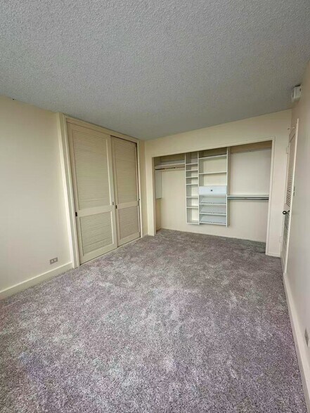 Building Photo - 1545 Nehoa St