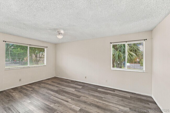 Building Photo - 5854 NW 21st St