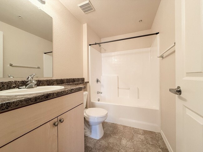 Building Photo - Cave Creek rd 2bd 2bath Condo