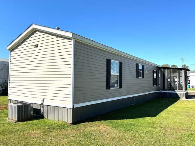 Building Photo - 1627 Coleman Rd