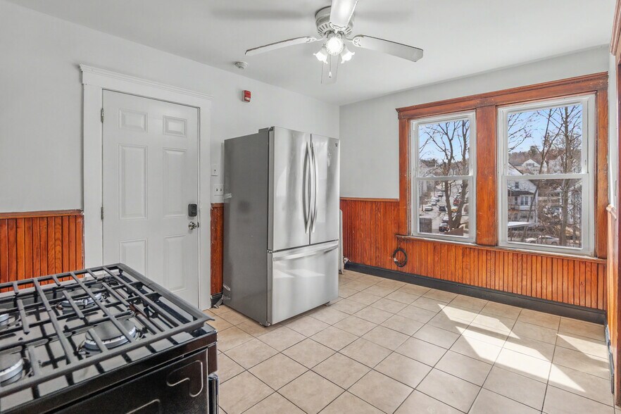 Building Photo - 209 Harrison Ave