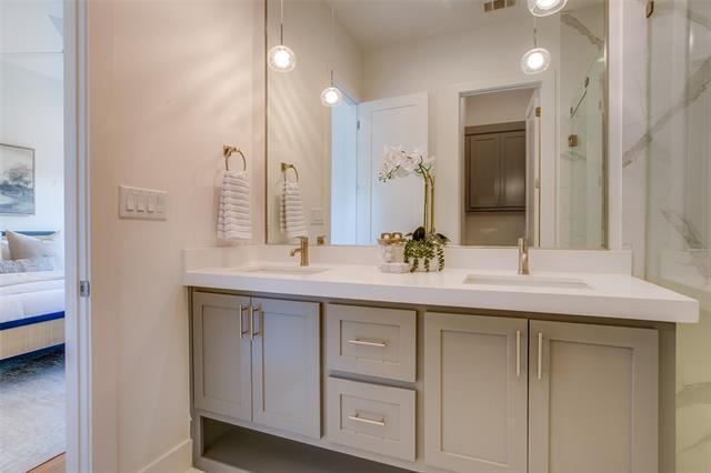 Building Photo - 5711 Bryan Pkwy