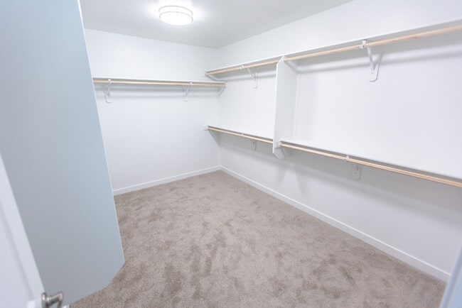 Building Photo - Villa 51e