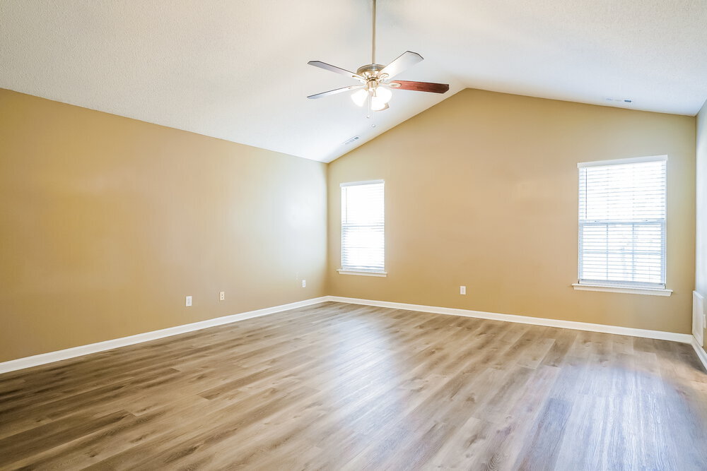Building Photo - 8401 Neuse Hunter Dr