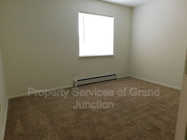 Building Photo - 434 Pendleton St