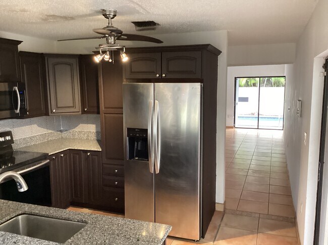 Building Photo - 11727 SW 107th Ln