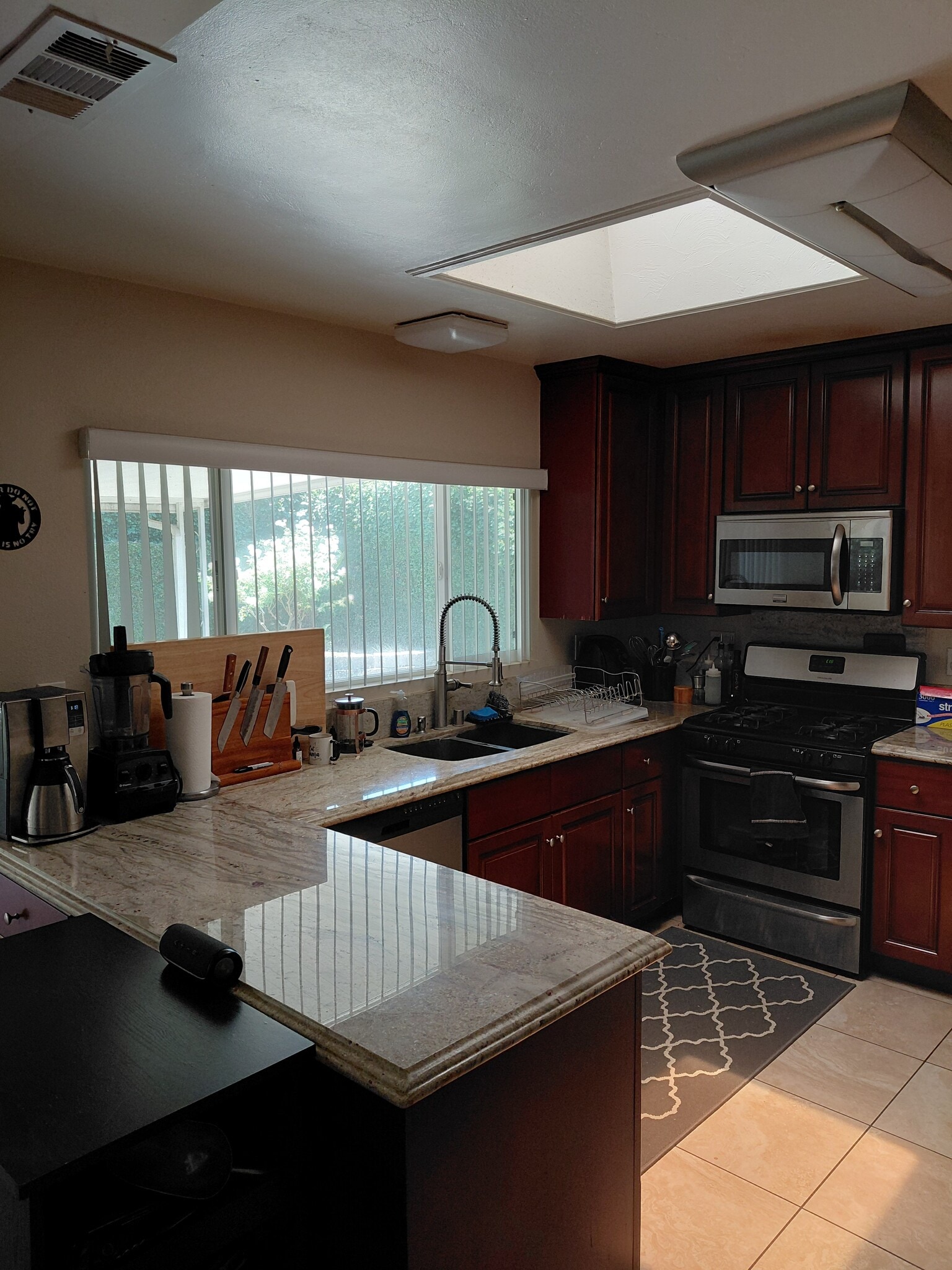 Building Photo - 575 Pierpont Dr