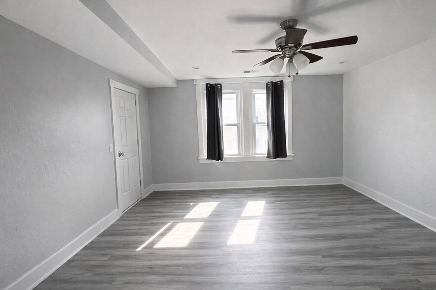 Building Photo - 5850 Alderson St