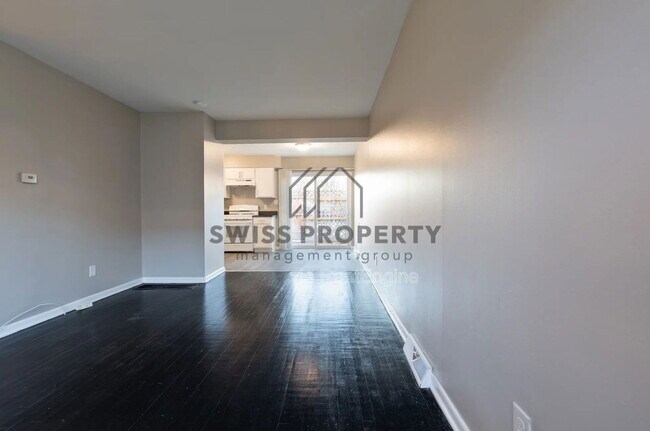 Building Photo - 892 N Meadows Ct