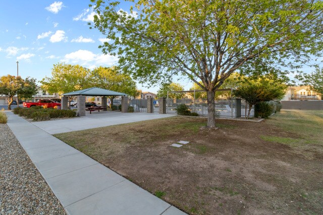 Building Photo - 470 N 168th Ln