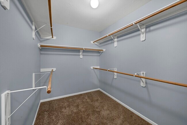 Building Photo - 15710 Bannowsky Lane