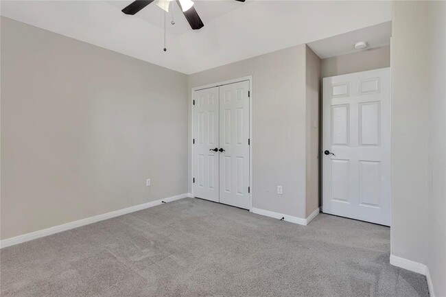 Building Photo - 209 Highland Horizon