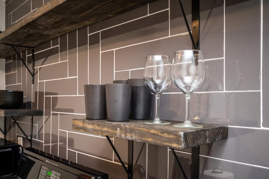 Building Photo - 215 Piedmont Ave NE