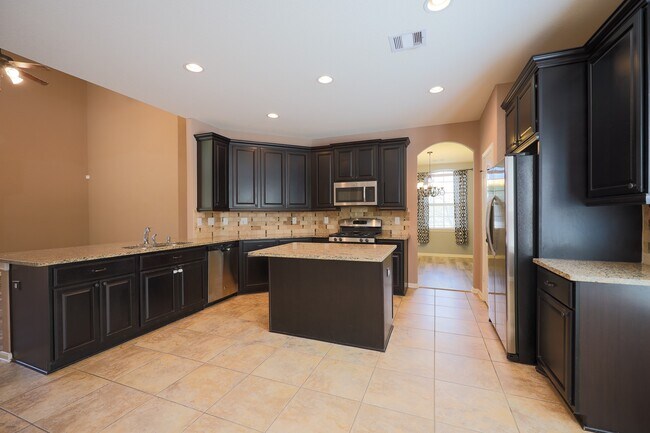 Building Photo - 6707 Hunters Creek Ln