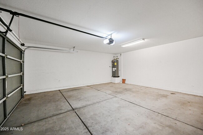 Building Photo - 3726 W Pollack St