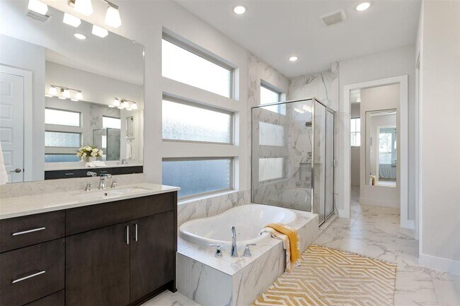 Building Photo - 21311 Blue Wood Aster Ct