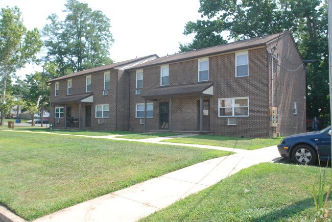 Building Photo - Cherry Court